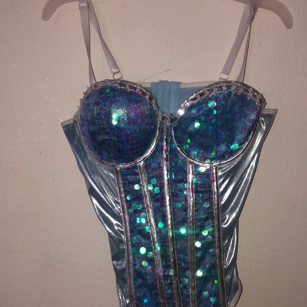 Fashionable corset